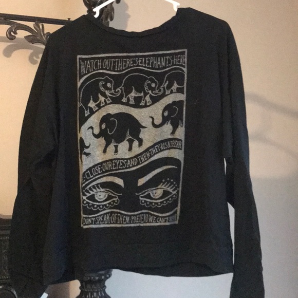 Sweater - Picture 1 of 2